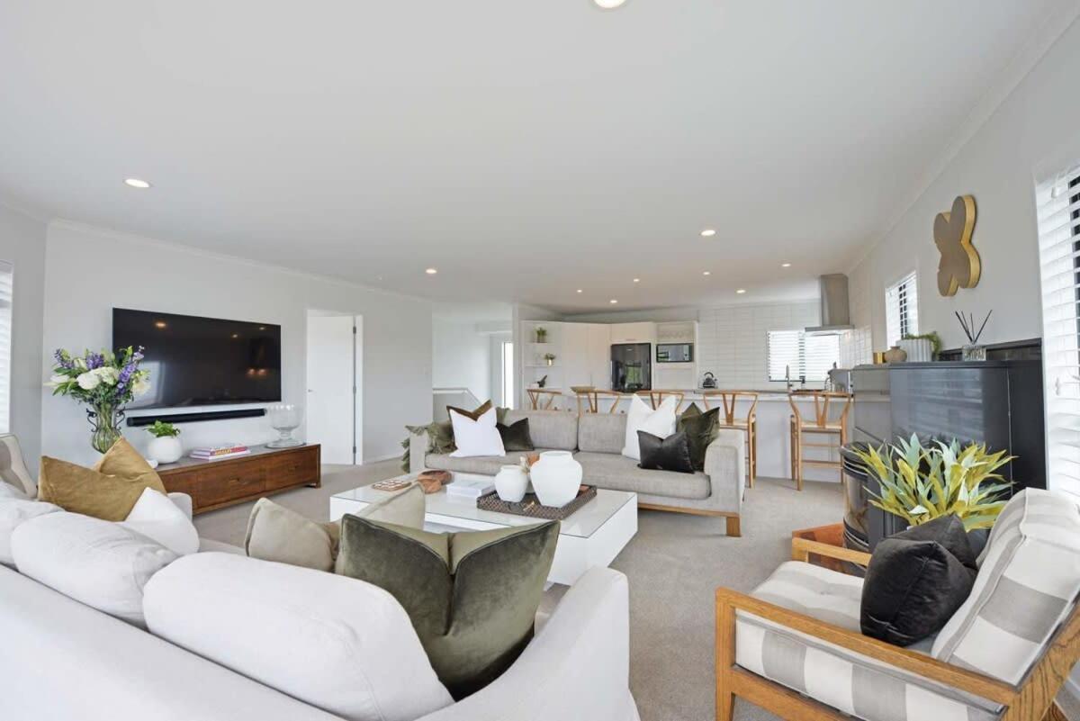 Escape To High End Comforts On Riverton Villa Mount Maunganui Exterior foto